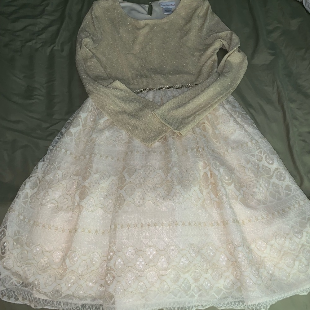 Formal cream dress with lace bottom